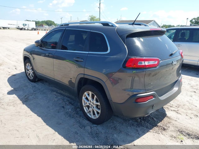 1C4PJLCB5FW700659 Jeep Cherokee Latitude