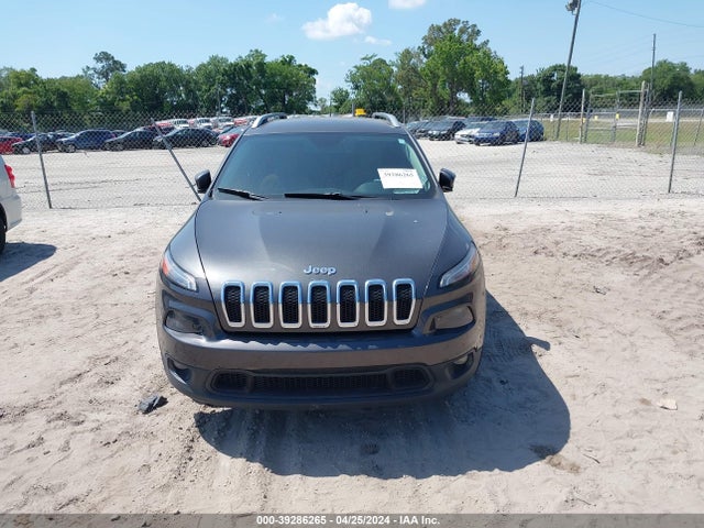 1C4PJLCB5FW700659 Jeep Cherokee Latitude