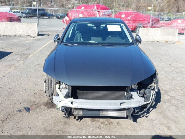 WAUENAF44JA071458 Audi A4 2.0t Premium/2.0t Tech Premium