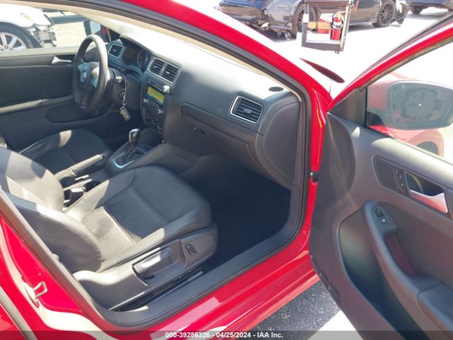 3VWD17AJXEM401197 Volkswagen Jetta 1.8t Se