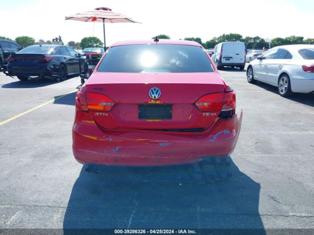 3VWD17AJXEM401197 Volkswagen Jetta 1.8t Se