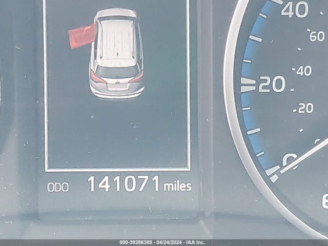 Toyota RAV4 LE 2017 JTMZFREV7HJ108118 Image 15