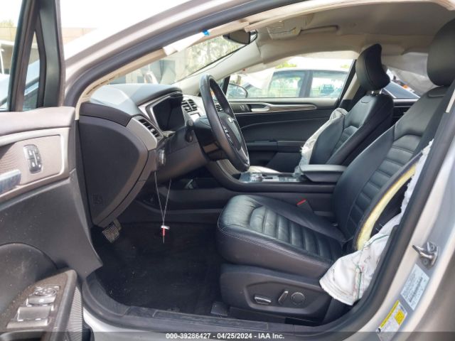 3FA6P0PU1JR111078 Ford Fusion Energi Se Luxury