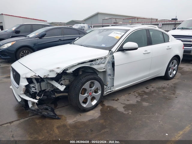 2017 JAGUAR XE SAJAR4BG8HA951565 Photo 1