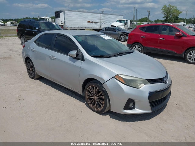 2015 2T1BURHE4FC379391 main image