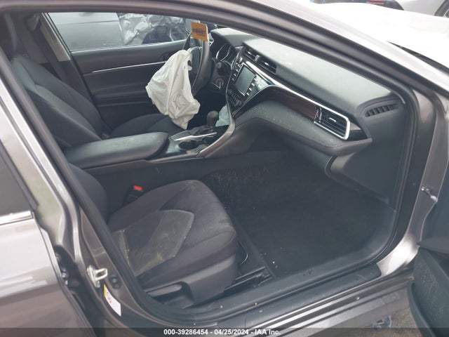 Toyota CAMRY LE 2018 4T1B11HK9JU010758 Image 5