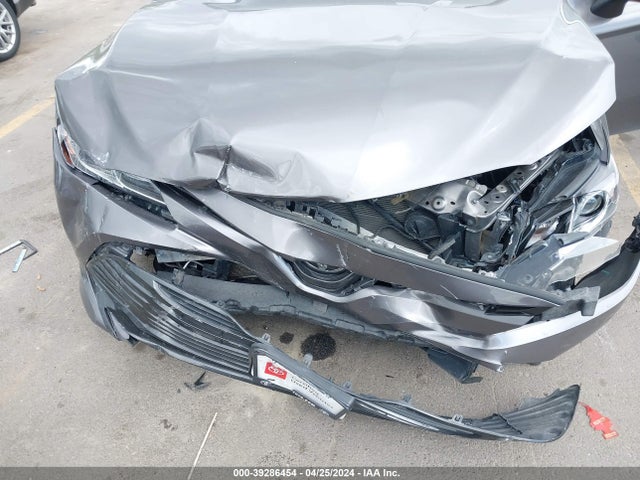 Toyota CAMRY LE 2018 4T1B11HK9JU010758 Image 6