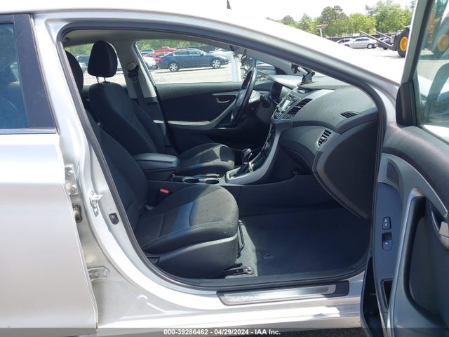 Hyundai Elantra Value Edition 2016 5NPDH4AE1GH722988 Image 5