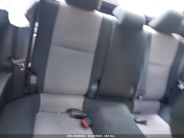 JTKJF5C72GJ015945 Scion TC
