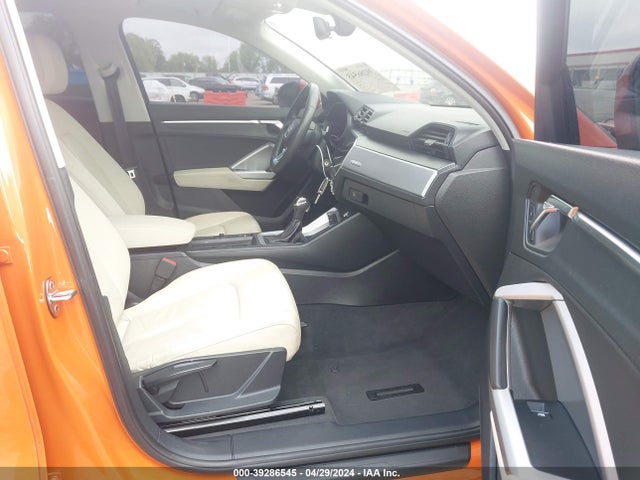 Audi Q3 2.0t Premium 2019 WA1AECF32K1075556 Image 5