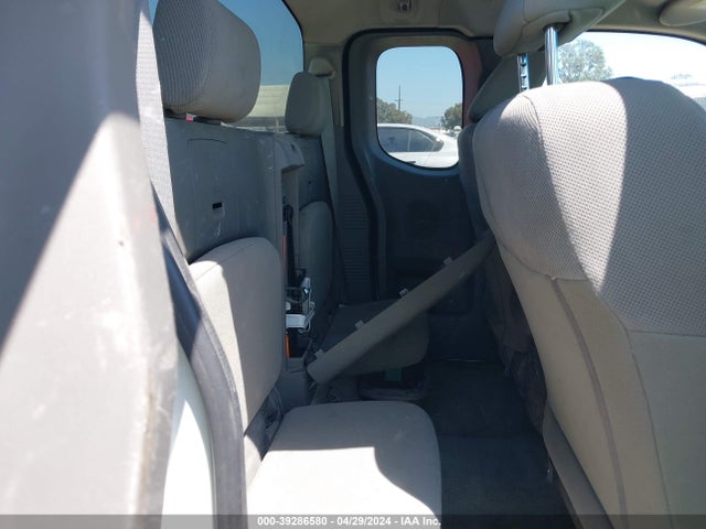 Nissan FRONTIER S 2018 1N6BD0CT1JN760698 Image 8