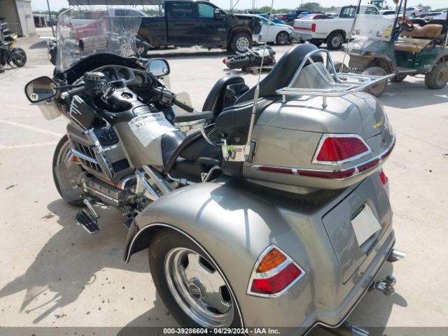 2002 HONDA GL1800 1HFSC47022A103193 Photo 2
