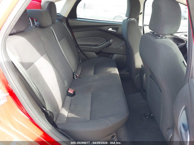 Ford FOCUS SE 2016 1FADP3F27GL257887 Image 8