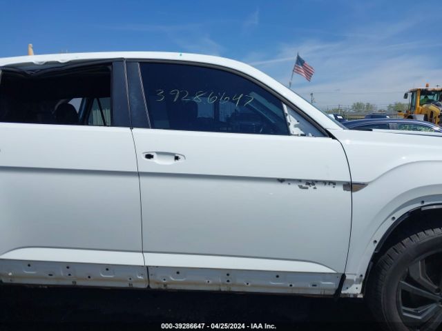 1V26C2CA7LC203695 Volkswagen Atlas Cross Sport 2.0t Se W/technology/2.0t Se W/technology R-line