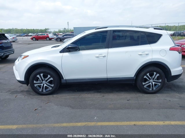 Toyota RAV4 LE 2018 2T3ZFREV0JW441624 Image 14
