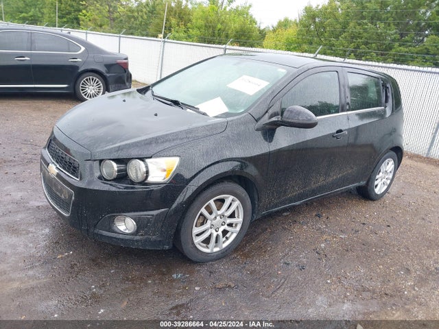 Chevrolet Sonic Lt Auto 2016 1G1JC6SH5G4154751 Image 2