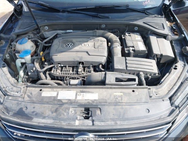 1VWDT7A32HC055079 Volkswagen Passat 1.8t R-line