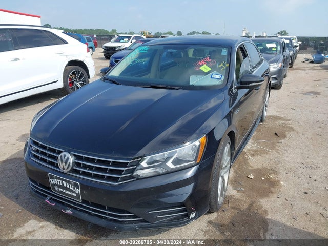 1VWDT7A32HC055079 Volkswagen Passat 1.8t R-line
