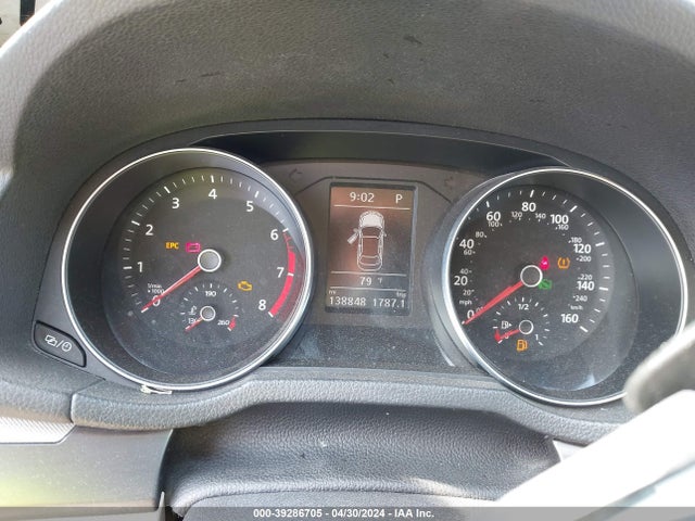 1VWDT7A32HC055079 Volkswagen Passat 1.8t R-line