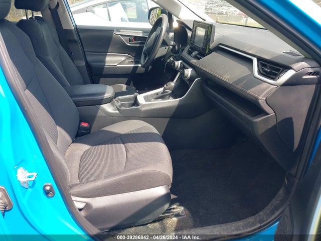 Toyota RAV4 LE 2020 2T3H1RFV1LC067215 Image 5
