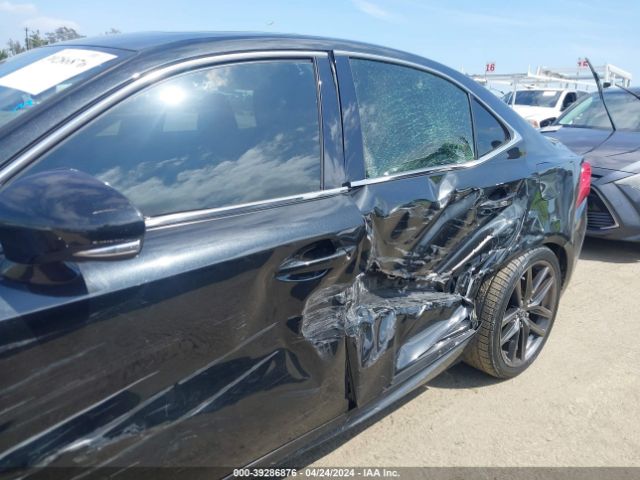 JTHC81D20J5033803 Lexus IS 300
