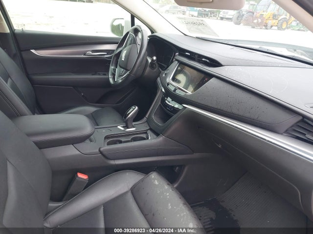 1GYKNCRS0KZ269608 Cadillac XT5 LUXURY