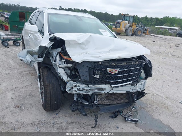1GYKNCRS0KZ269608 Cadillac XT5 LUXURY