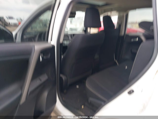 Toyota Rav4 Xle 2017 2T3WFREV2HW385375 Image 8