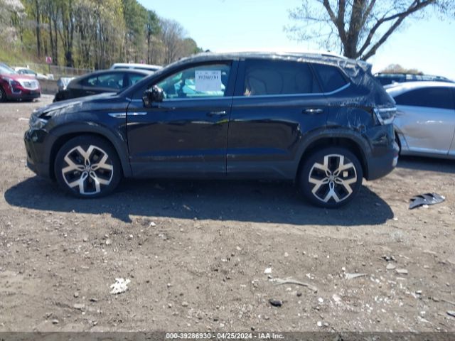3VV2X7B24NM069713 Volkswagen Taos 1.5t Sel
