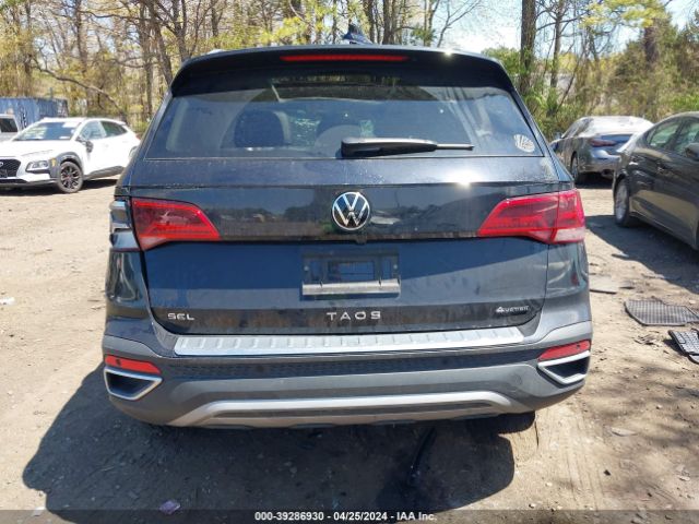 3VV2X7B24NM069713 Volkswagen Taos 1.5t Sel
