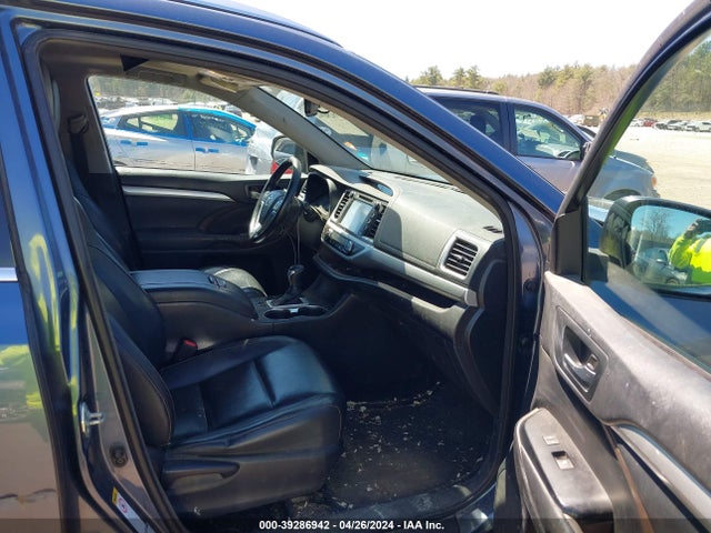 Toyota Highlander Xle V6 2014 5TDJKRFH3ES022546 Image 5