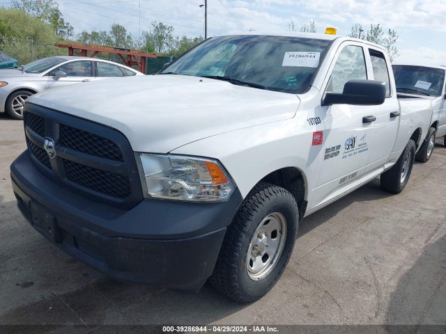 1C6RR7FG5JS274723 RAM 1500 Tradesman Quad Cab 4x4 6'4 Box