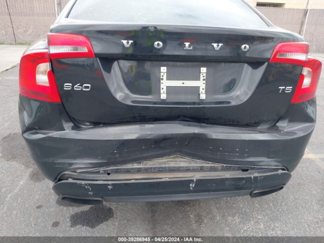 YV126MFB0F2318134 Volvo S60 T5 Premier