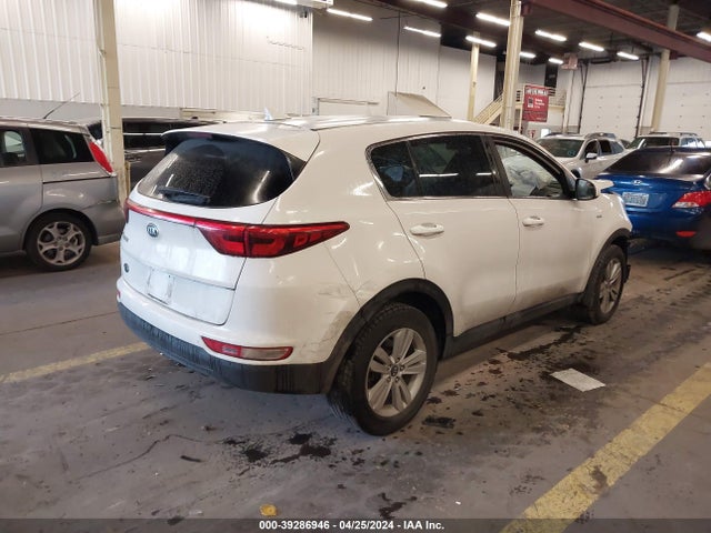 KIA Sportage Lx 2018 KNDPMCAC3J7387911 Image 4