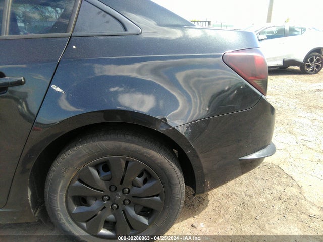 Chevrolet Cruze Ls Auto 2014 1G1PA5SG3E7247829 Image 6