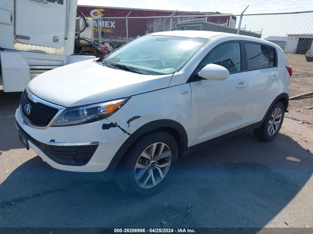 KIA Sportage Lx 2016 KNDPBCACXG7868298 Image 2