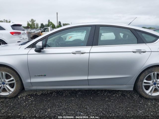 3FA6P0LUXJR169549 Ford Fusion Hybrid Se