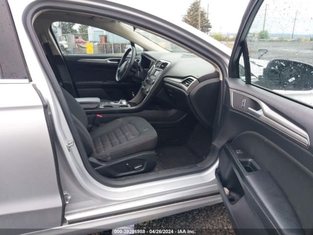 3FA6P0LUXJR169549 Ford Fusion Hybrid Se