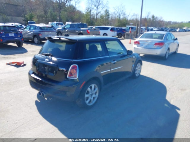 2009 MINI COOPER S WMWMF73589TX41053 Photo 3