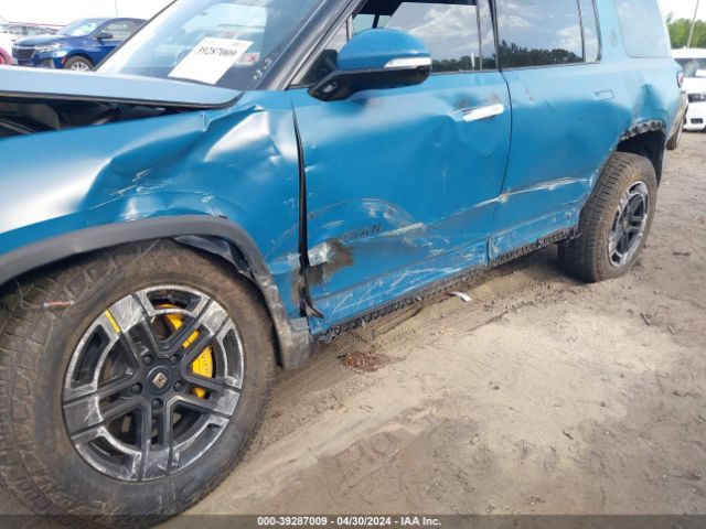 7PDSGABA9PN017658 Rivian R1s Adventure