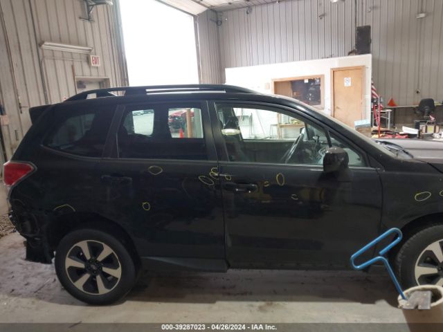 JF2SJAGC4JH571152 Subaru Forester 2.5i Premium