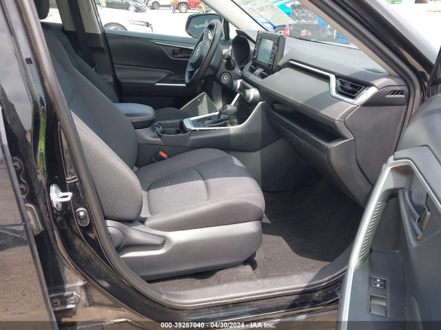 Toyota RAV4 LE 2019 2T3H1RFV3KW040532 Image 5