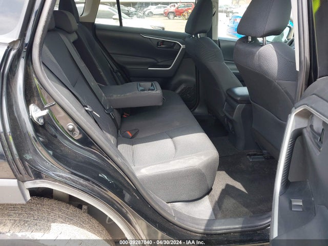 Toyota RAV4 LE 2019 2T3H1RFV3KW040532 Image 8