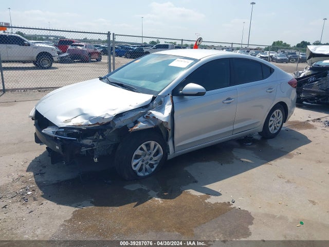 Hyundai ELANTRA SE 2019 KMHD74LF6KU781179 Image 2