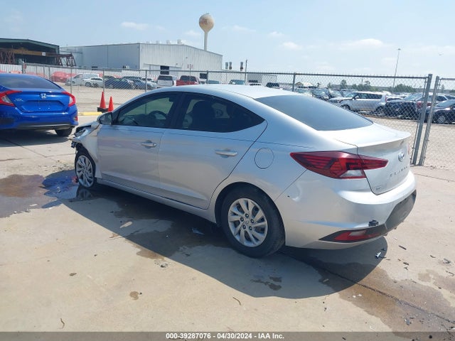 Hyundai ELANTRA SE 2019 KMHD74LF6KU781179 Image 3