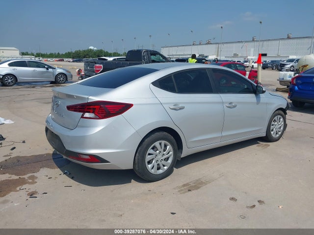 Hyundai ELANTRA SE 2019 KMHD74LF6KU781179 Image 4