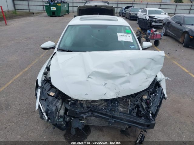 1VWBA7A30JC015506 Volkswagen Passat 2.0t Se