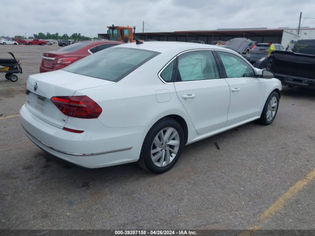 1VWBA7A30JC015506 Volkswagen Passat 2.0t Se