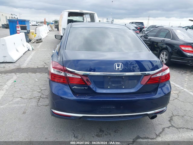 Honda ACCORD LX 2017 1HGCR2F32HA304437 Image 16