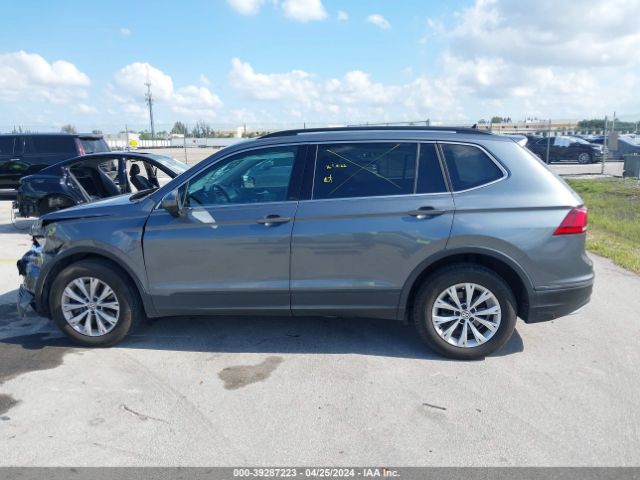 3VV3B7AX4KM046797 Volkswagen Tiguan 2.0t Se/2.0t Sel/2.0t Sel R-line/2.0t Sel R-line Black